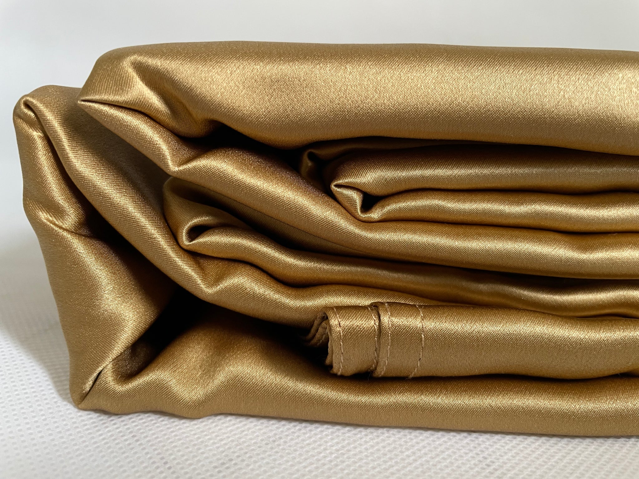 Silk Sheets - Gold